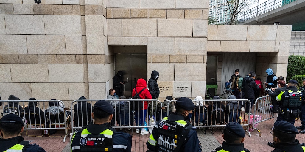Hong Kong arresta a cinco personas por distribuir libros infantiles considerados sediciosos